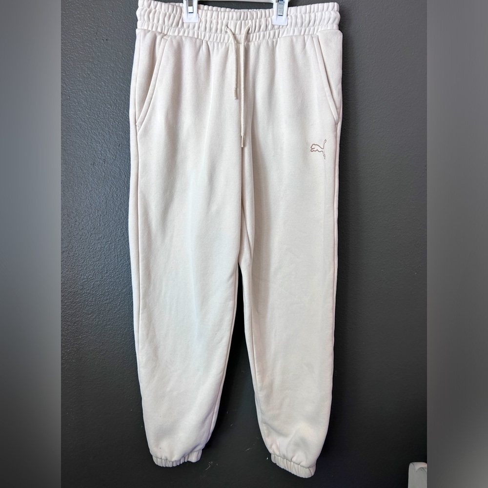 Puma Sweatpants Women’s Smalll